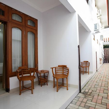 Banua Raya Homestay Yogyakarta Extérieur photo