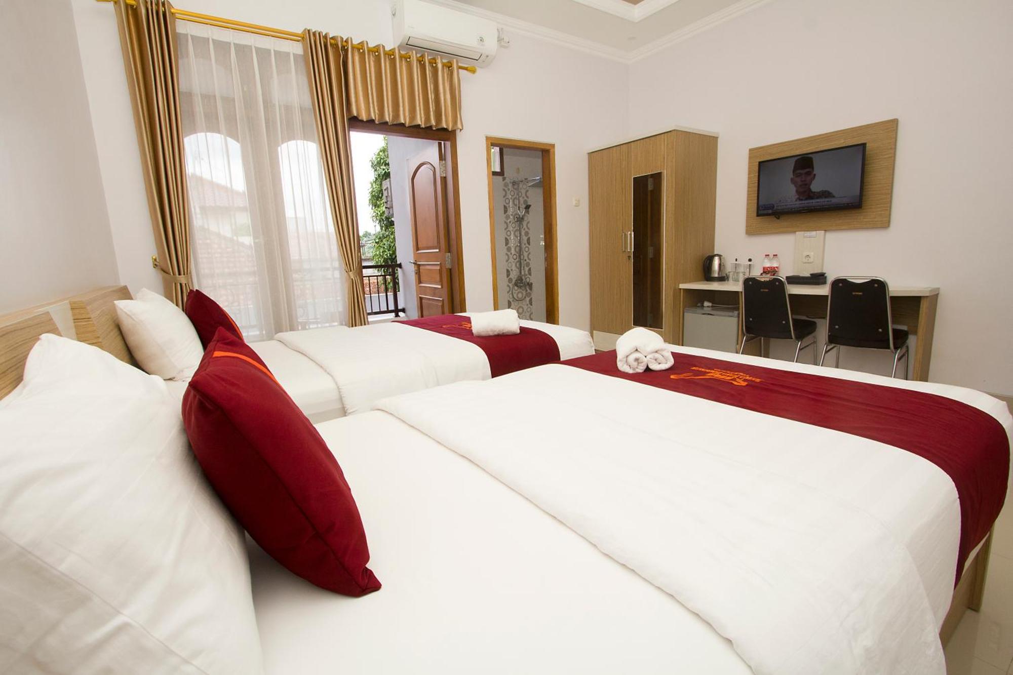 Banua Raya Homestay Yogyakarta Extérieur photo